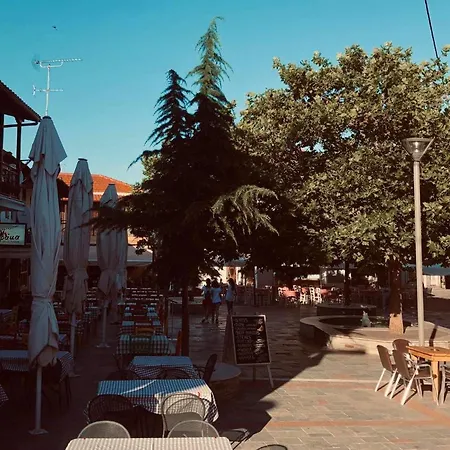 Central Apartment דירה *