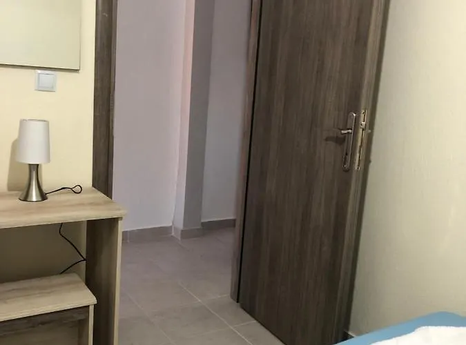 Central Apartment Апартаменты *