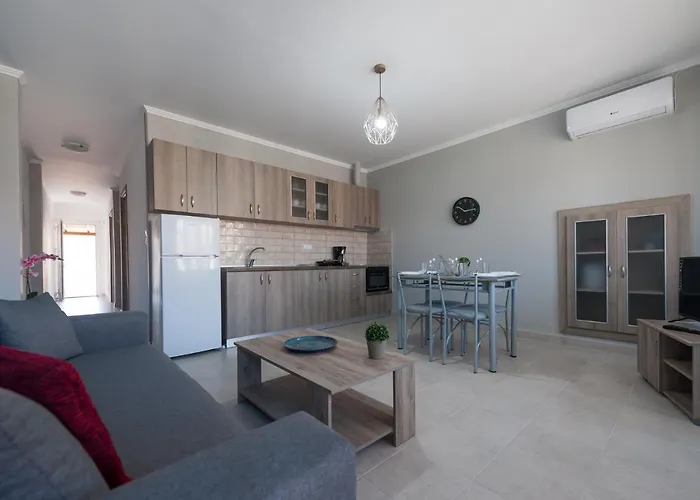 Central Apartment Апартаменты Айос-Николаос